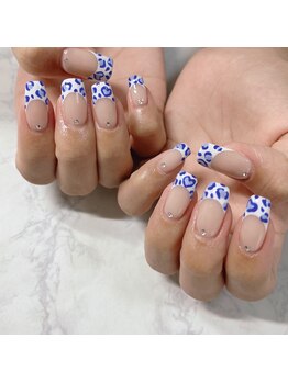 ブラン(blanc)/ブルーレオパードネイル