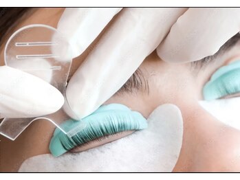 オールビューティー アぺリア(All beauty Aperia)の写真/オープンキャンペーン☆☆【人気No.1*韓国風束感まつげパーマ】大人気フラットラッシュもご用意♪