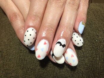 ビューティー マイラ(beauty MyRA)/個性派ネイル