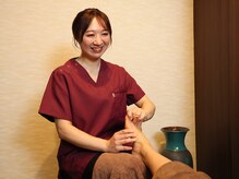 フィートウォーマー(Feet Warmer)/ひと味違う足つぼを届けます！