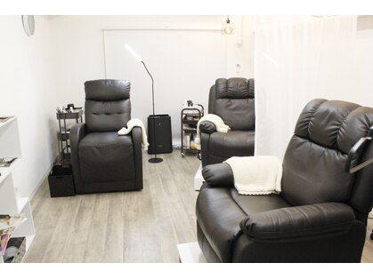 シーンスタジオ 天神大名店(SSIN STUDIO)の写真