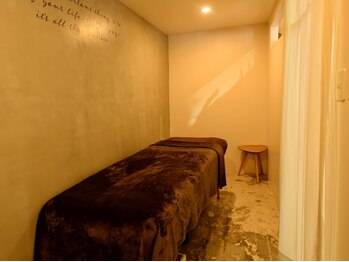 アノネ(anone)の写真/《美容室併設サロン!》周りの目を気にせず施術♪癒しの空間でリラックスしながら可愛らしいお目元に★