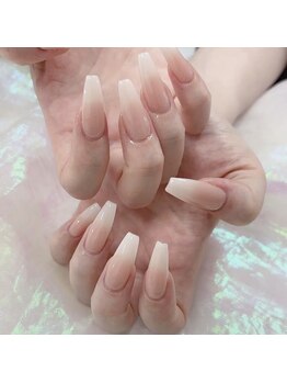 メイ アンド ウェイ(May&Way)の写真/爪が短い、折れてしまった、爪の形にコンプレックスがある方必見☆長さ出しで美しい指先に導きます！