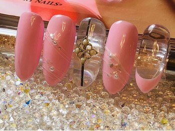ビューティーエステ ケイトアンドハニー(Beauty Esthe Kate&Honey)/デザインネイルアート4本¥9000