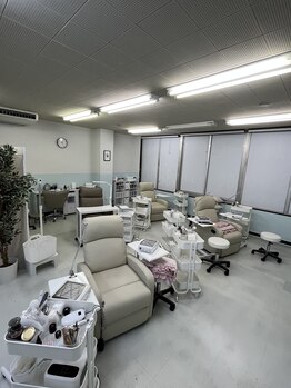 はあとねいる 立川店/全席リクライニングソファ