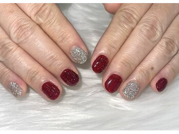 フラッシュネイル　￥8,100