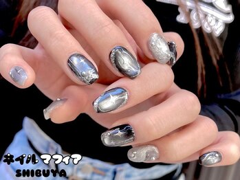 ネイルマフィア 渋谷(NAIL MAFIA)の写真/《初回オフ無料＆2回目以降は１ヶ月以内オフ無料》フィルイン技術でモチの良いジェルを♪