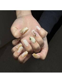 パルティー 大阪北浜店(PARTIE)の写真/10本アート（オフ込み）7000円◎自爪にコンプレックスのある方も！綺麗な長さだしで美しい指先を演出♪
