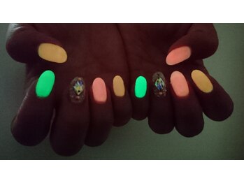 アンアント(An-ant)/夜光ネイル