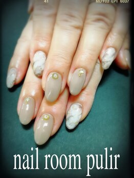 ネイルルーム プリル(Nail Room pulir)/