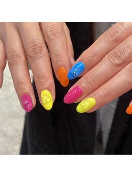 ビューティマーケット アングゥ(BEAUTY MARKET ungu)/カラフルネイル