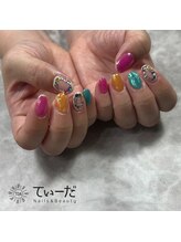 てぃーだ/カラフルネイル