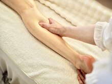 アンソレイエ(ENSOLEILLE)/アロマオイルリンパマッサージ