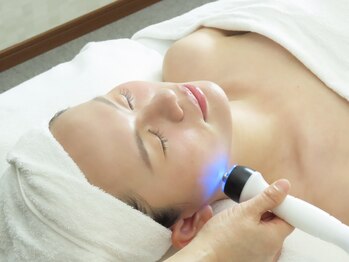 リラックス 心心の写真/練馬駅１分!ハイパーナイフはほうれい線・しわ改善にも◎毛穴ケアと小顔も同時に叶う♪透明感のある美肌に!