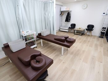 登戸・向ヶ丘遊園駅前整骨院must/内観2