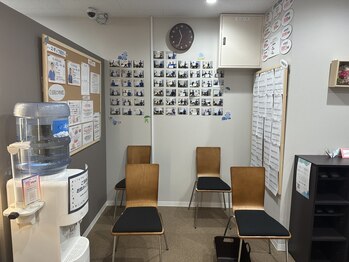 キンマク 松戸常盤平院(KINMAQ)/待合室