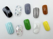 ネイルサロン クイール 小山店(NAIL SALON QUILL)/ドット×ストライプ×ホログラム