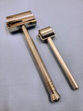 おの整体院 かものみや分院/ローラーを使った筋肉施術