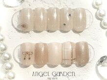 エンジェルガーデン 青山店(Angelgarden)/ベージュミラーデザイン