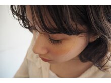 リア 越谷店(lia)/カラーエクステで抜け感をプラス