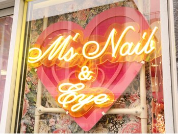 エムズ ネイル アンド アイ(M’s nail & eye)/外観☆