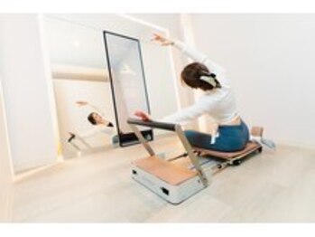 HITORI WELLNESS 熊谷籠原店の写真/心と体を変える真習慣！ピラティスでしなやかな体へ整え、姿勢改善・体の歪み改善へ繋げる癒しのひと時♪