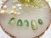ネイルドール(Nail Doll)/グリーン×オフホワイト