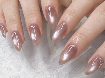 ワイ(Y)/マグネットネイル