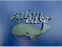 サロン イーズ(salon ease)の雰囲気（入り口のドアは青色です。）