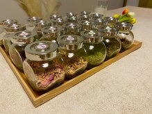 シロ(SHiRo)の雰囲気（よもぎ蒸しに好きなハーブでリラックス効果UP！ハーブ付き）