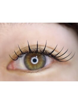 ボリュームのある目元にしたい