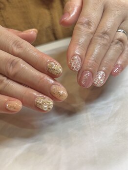 上品なツイードネイル