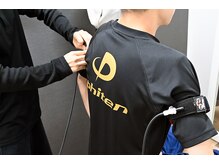 もみの匠 秋葉原店/ベルトや機器の装着はスタッフ♪