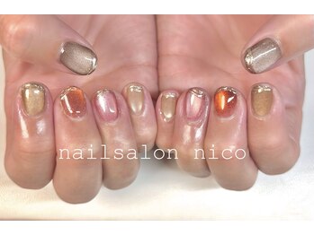 ニコ(nico)/5色違うマグアートネイル♪