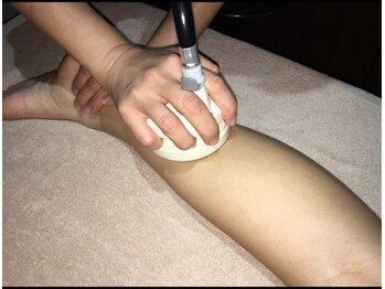 サロンドエミ テラピー(salon de emi)/ふくらはぎセル吸引