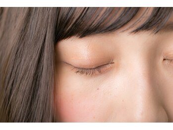 リノナ シル(LINONA cil)/どこから見ても綺麗な目元に♪