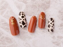 リーナ(LiNA Beauty Garden)/牛柄ネイル