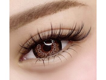 イリゼ 香椎駅前店(iris’ee)/ワンホン