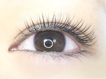 アンベリイルラッシュ(Embellir Lash)/LEDマツエクふんわりデザイン