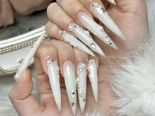 Eli Nails 新宿【エリネイルズ】《長さだし専門店/つけ放題/持ち込み/スカルプ》/キラキラ、スーパーロング