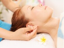 レイ ナアラ/耳のマッサージ