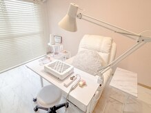 シス 福岡市南区高宮店(Sis)の雰囲気（Netflix完備！ネイルしながら寛ぐプライベートな時間を♪）