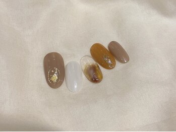 ネイルズ ララ(nails Lala)/ブラウン。