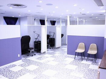 サクラブロウ 神戸三宮店(Sakura-blow)/【広々と清潔感のある個室空間】