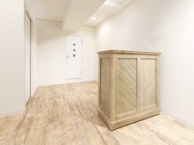 サーティースリー 横浜元町(Thirty3)/受付スペース