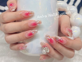 アミーラ(Amira)/キラキラチークネイル