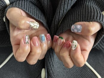 ロー(LOWE)/春っぽい手書きアートがたくさん