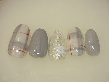 ネイルサロン フローリア(nail salon Florir)/グレーチェックネイル