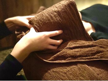 アジアンリラクゼーション ヴィラ 豊田丸山店(asian relaxation villa)の写真/<option:ヘッドスパ30分¥2530>日頃の疲れで凝り固まった頭に!思わずウトウトしてしまうほどの気持ち良さ♪
