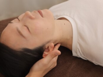 美療鍼灸整骨院の写真/【女性スタッフも在籍◇女性に優しいサロン】丁寧なカウンセリングと施術で初めてでも安心&通いやすい♪